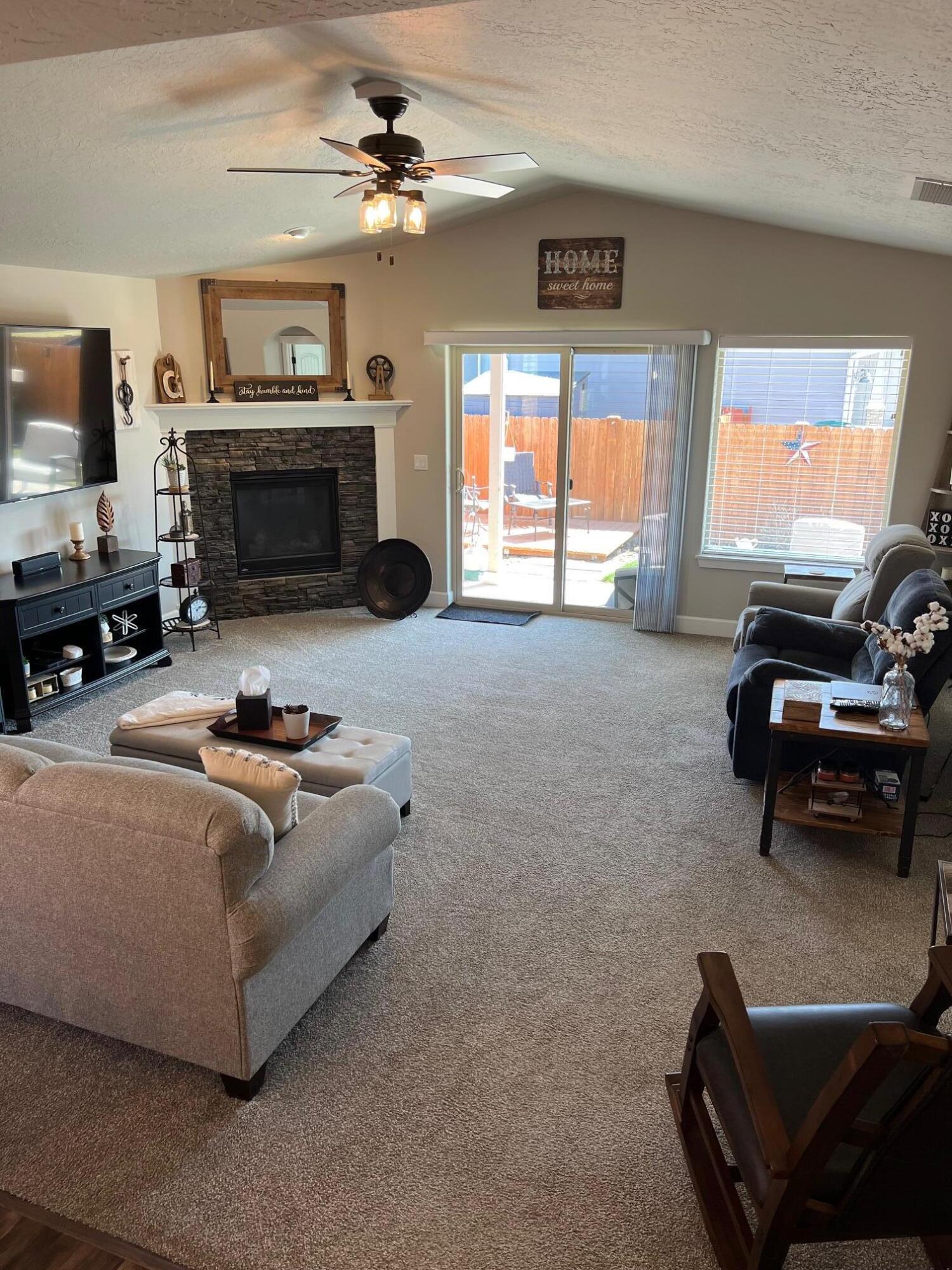 27 Elm - Residential