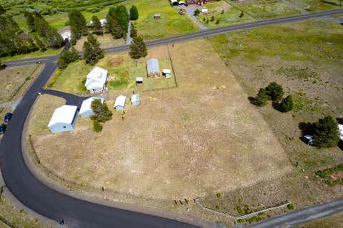 Tiny photo for 16631 Serpentine Drive, La Pine, OR 97739 (MLS # 220196555)