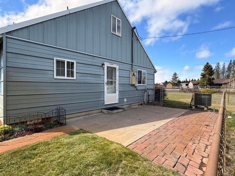 Tiny photo for 16631 Serpentine Drive, La Pine, OR 97739 (MLS # 220196555)