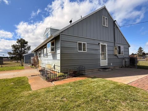 Tiny photo for 16631 Serpentine Drive, La Pine, OR 97739 (MLS # 220196555)