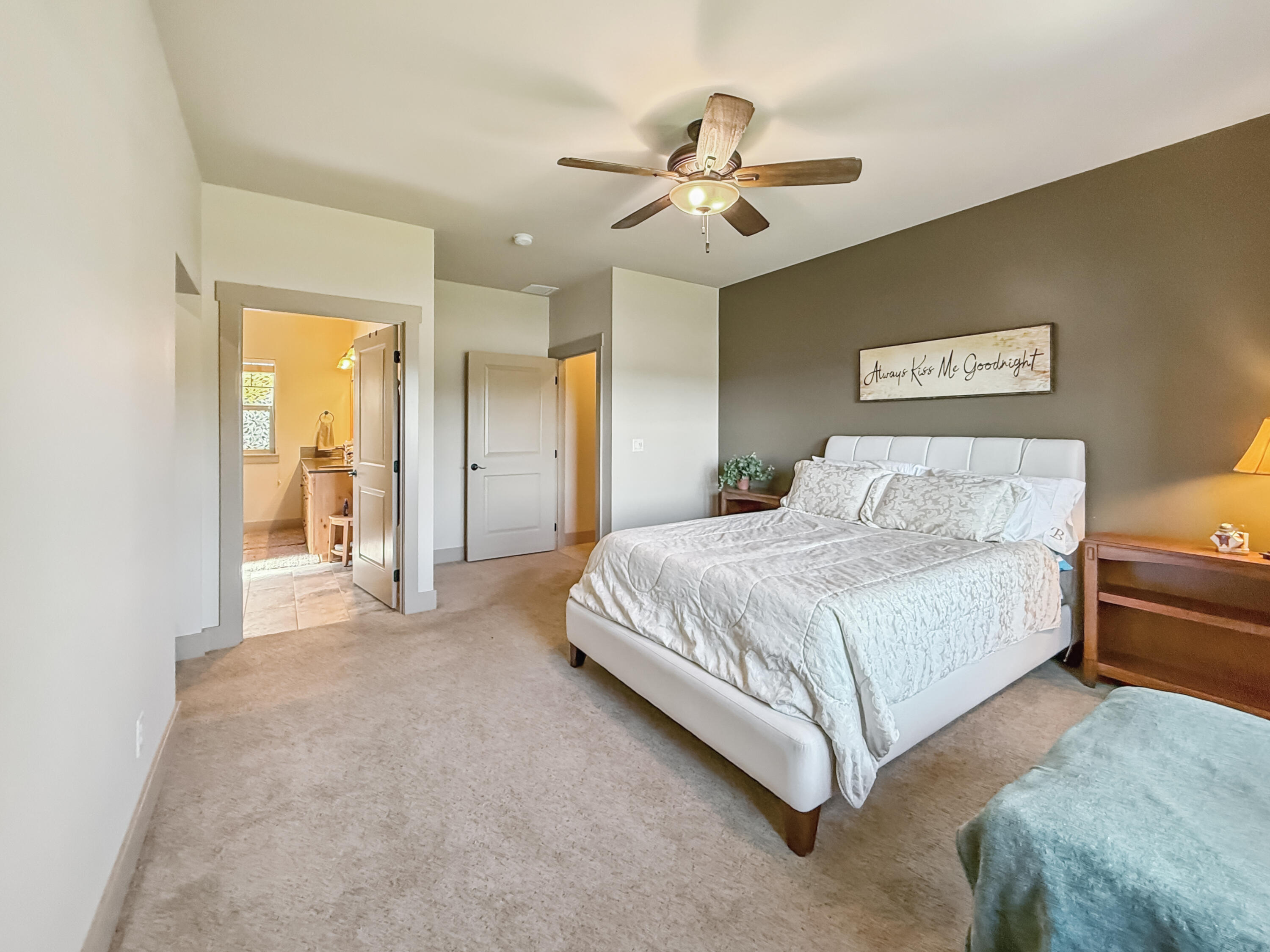 Saddle Ridge - Residential