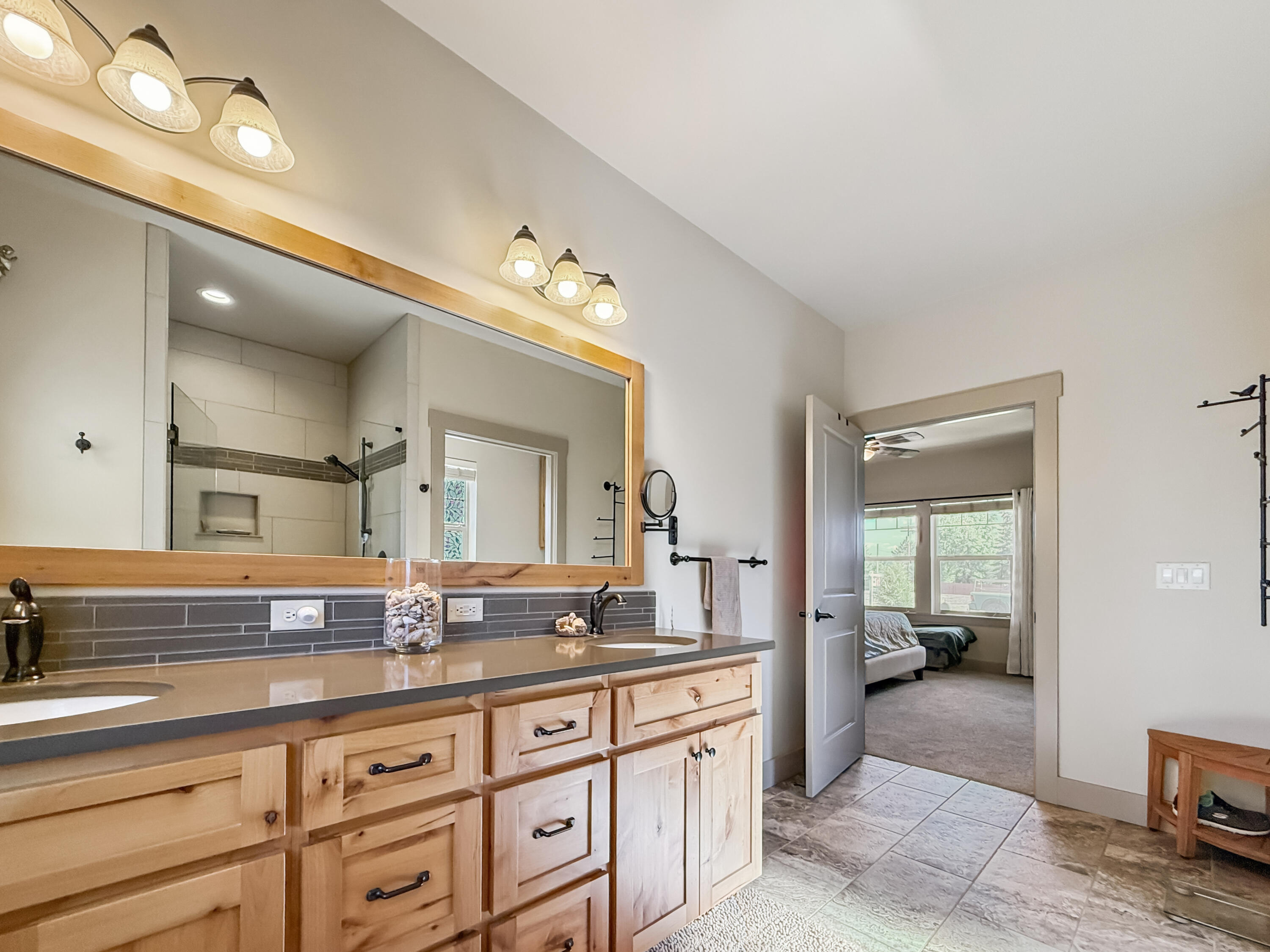 Saddle Ridge - Residential