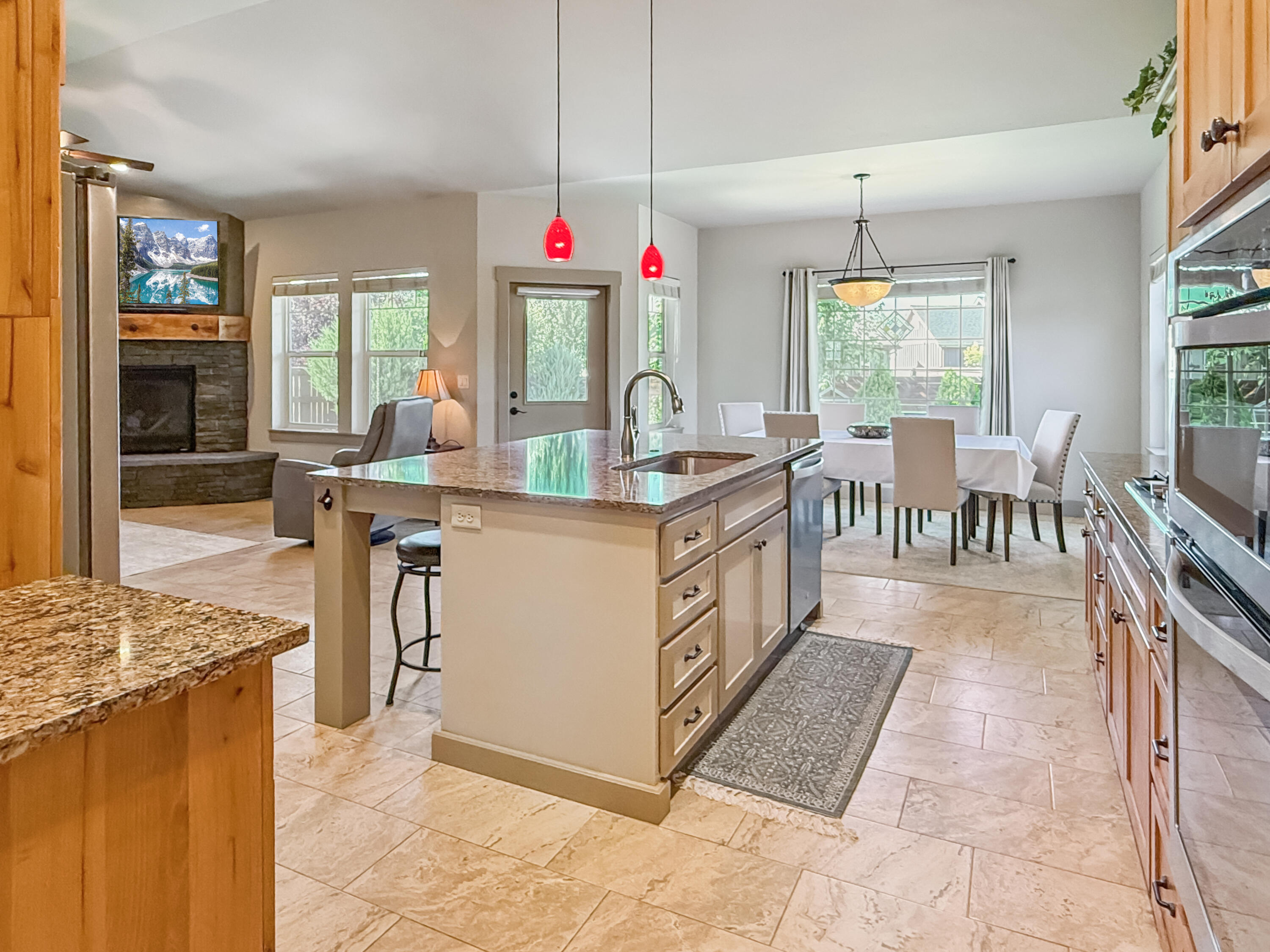 Saddle Ridge - Residential