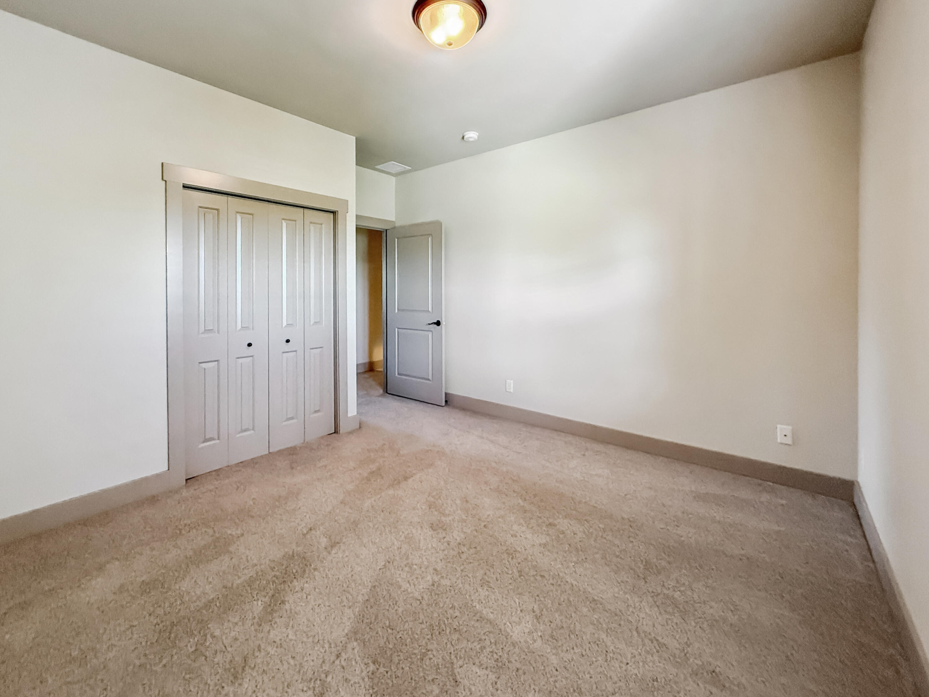 Saddle Ridge - Residential