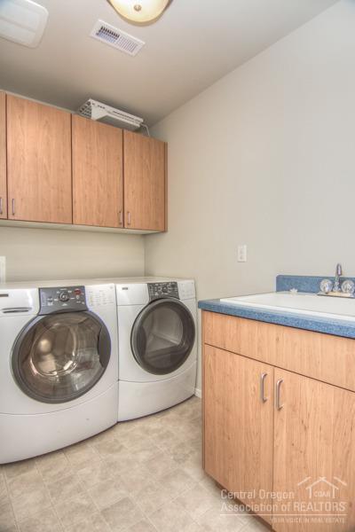 Hollow Pine Estate - Residential