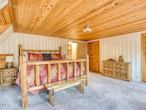 Tiny photo for 14887 S Sugar Pine Way, La Pine, OR 97739 (MLS # 220223545)