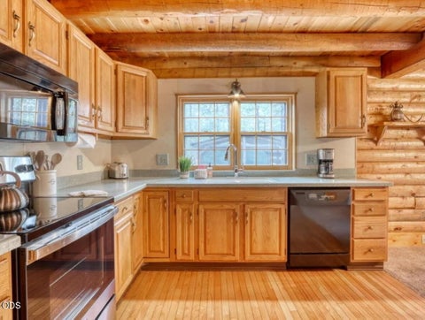 Tiny photo for 14887 S Sugar Pine Way, La Pine, OR 97739 (MLS # 220223545)