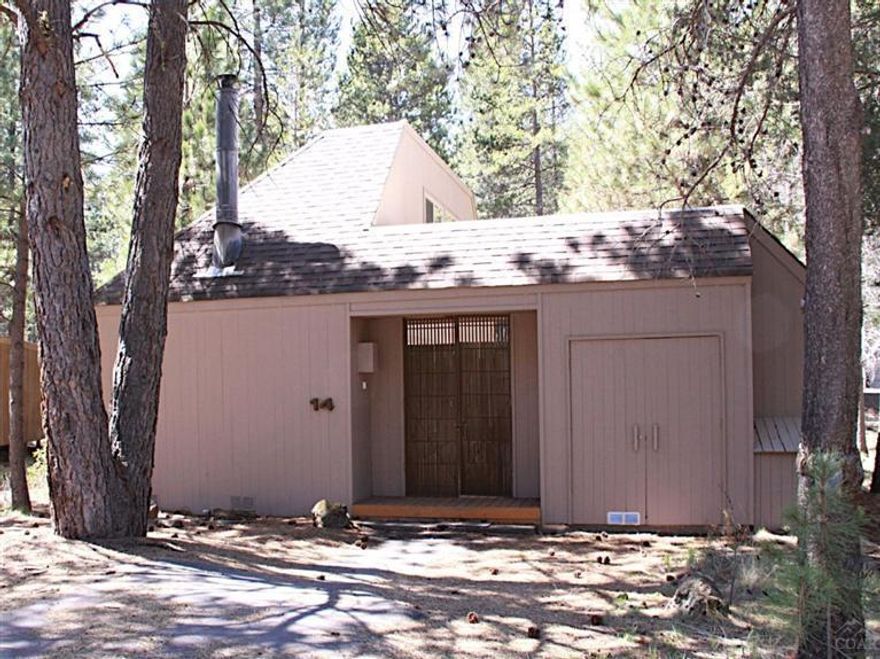 Wonderful vacation getaway in Sunriver! Feel the stress melt away as you settle into this cozy hideout. The open floor plan, comfortable furniture, and warm wood-burning fireplace make the perfect setting to create those lasting memories. Fireplace in the Great Room. Extensive interior remodel in 2012. Kids will love the 2nd bedroom loft accessed by a spiral staircase. Outside features an enclosed 600 sq ft deck to soak up the summer sun and hot tub to warm your toes in the winter. Come see for yourself!