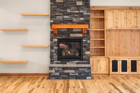 Tiny photo for 10276 Sundance Ridge Loop, Redmond, OR 97756 (MLS # 220219480)
