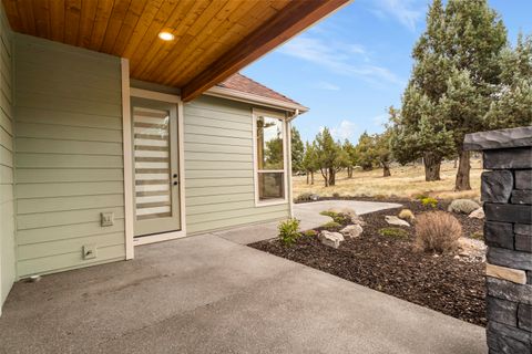 Tiny photo for 10276 Sundance Ridge Loop, Redmond, OR 97756 (MLS # 220219480)