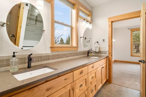 Tiny photo for 10276 Sundance Ridge Loop, Redmond, OR 97756 (MLS # 220219480)