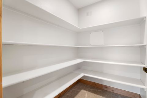 Tiny photo for 10276 Sundance Ridge Loop, Redmond, OR 97756 (MLS # 220219480)
