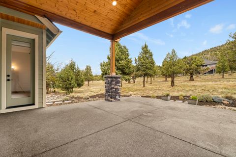 Tiny photo for 10276 Sundance Ridge Loop, Redmond, OR 97756 (MLS # 220219480)