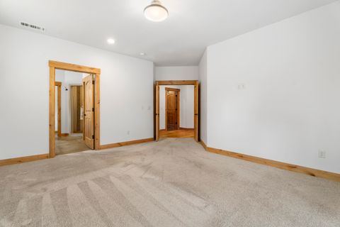 Tiny photo for 10276 Sundance Ridge Loop, Redmond, OR 97756 (MLS # 220219480)