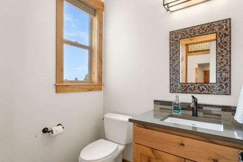 Tiny photo for 10276 Sundance Ridge Loop, Redmond, OR 97756 (MLS # 220219480)