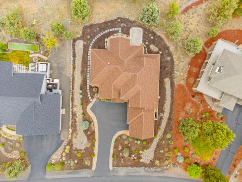 Tiny photo for 10276 Sundance Ridge Loop, Redmond, OR 97756 (MLS # 220219480)