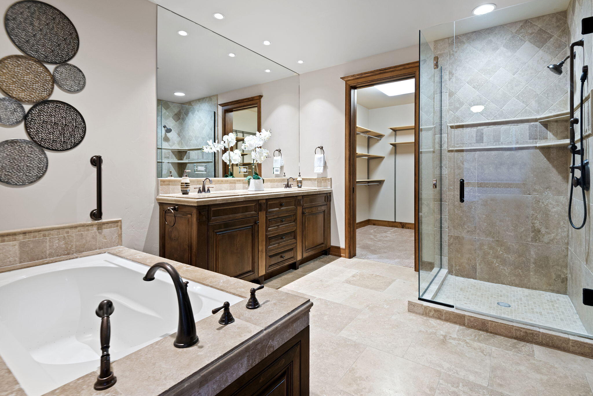 Plaza Condominiums - Residential