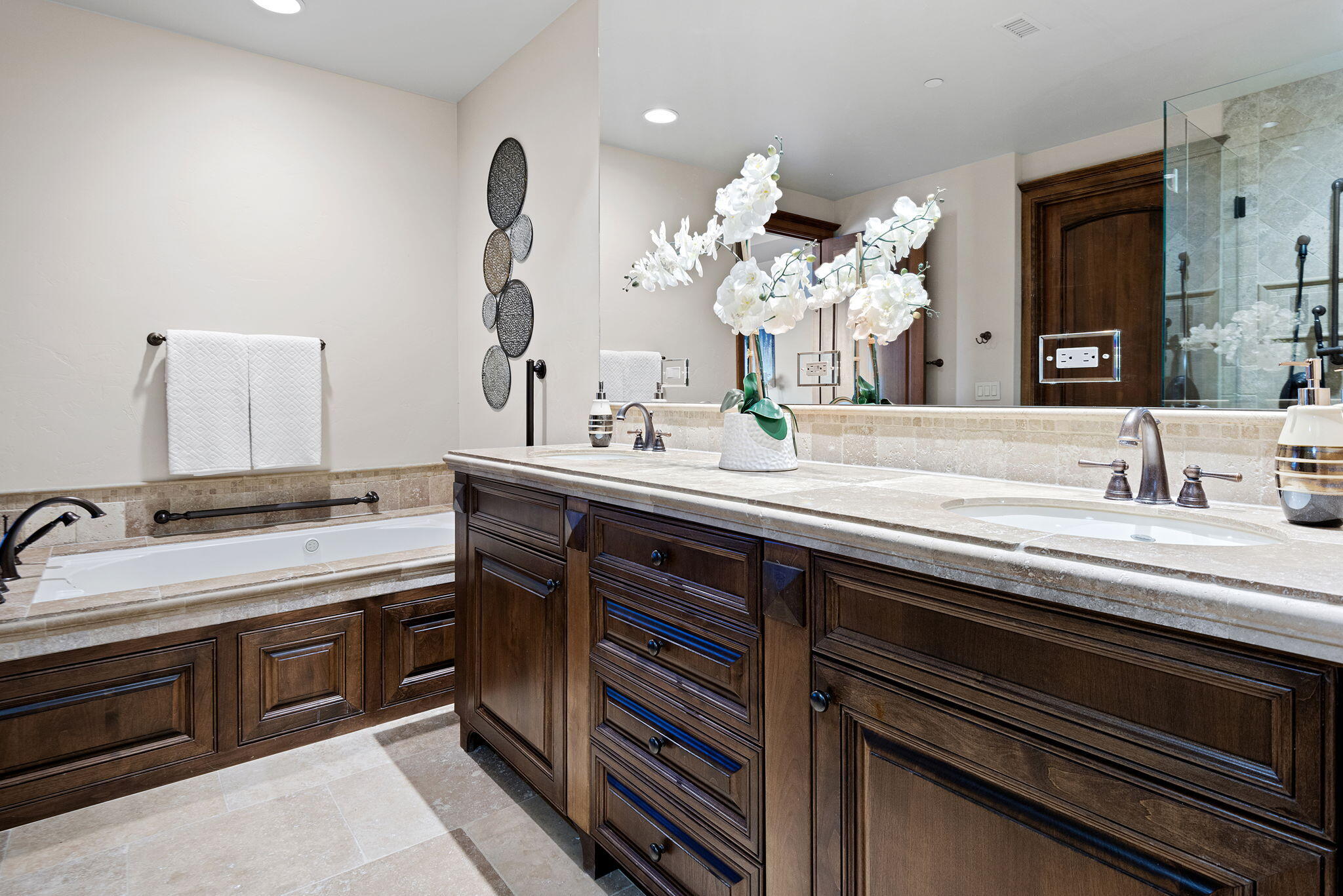 Plaza Condominiums - Residential