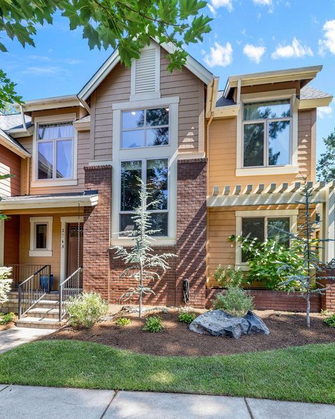 2543 NW Crossing Drive Bend OR 97703