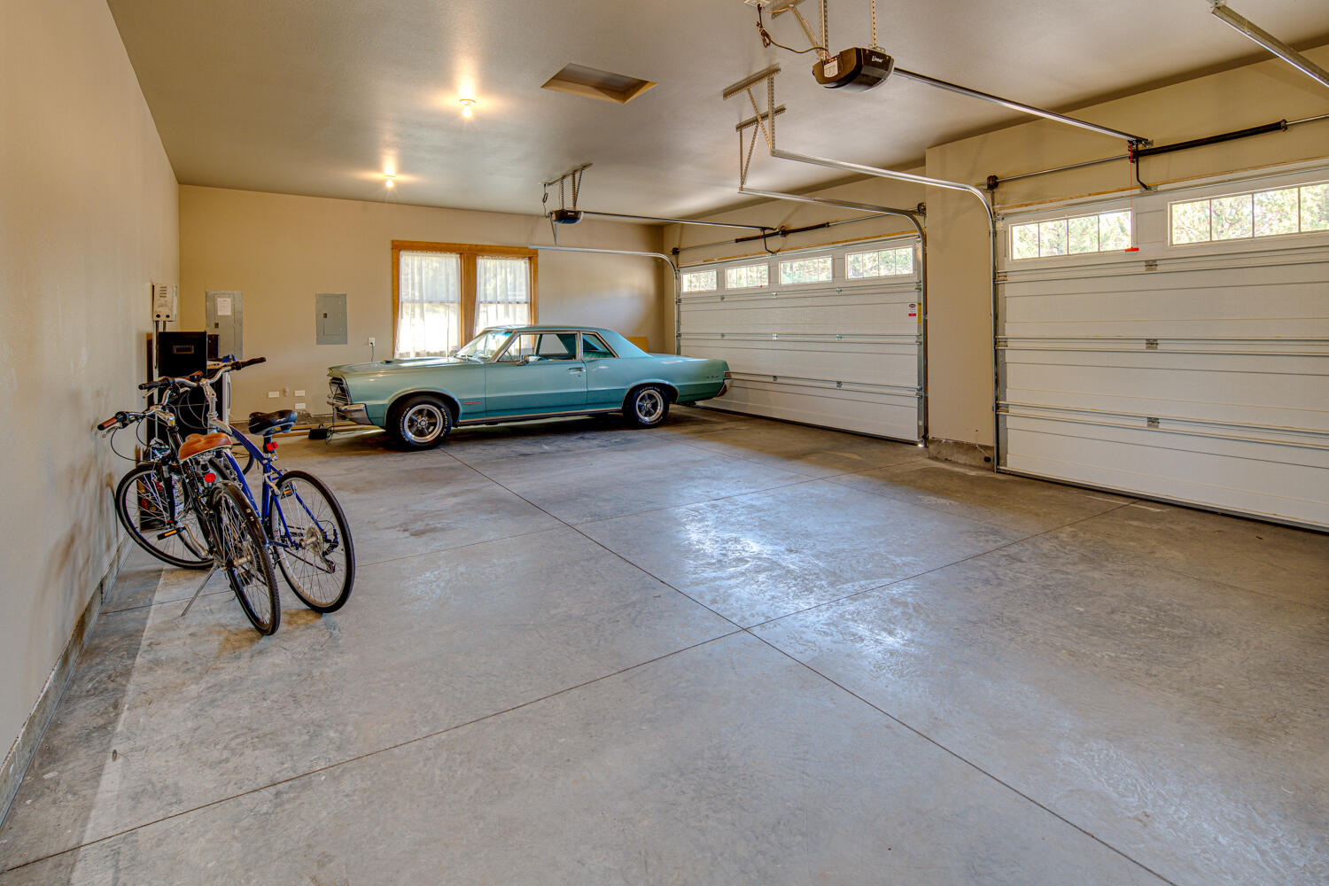 Eagle Crest - Residential