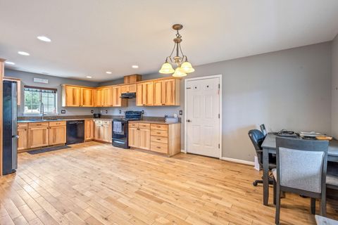 Tiny photo for 145046 Ringo Court, La Pine, OR 97739 (MLS # 220216515)