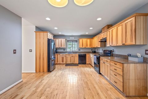 Tiny photo for 145046 Ringo Court, La Pine, OR 97739 (MLS # 220216515)