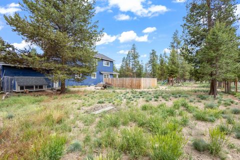 Tiny photo for 145046 Ringo Court, La Pine, OR 97739 (MLS # 220216515)