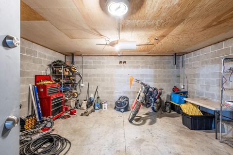 Tiny photo for 145046 Ringo Court, La Pine, OR 97739 (MLS # 220216515)