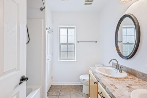 Tiny photo for 145046 Ringo Court, La Pine, OR 97739 (MLS # 220216515)