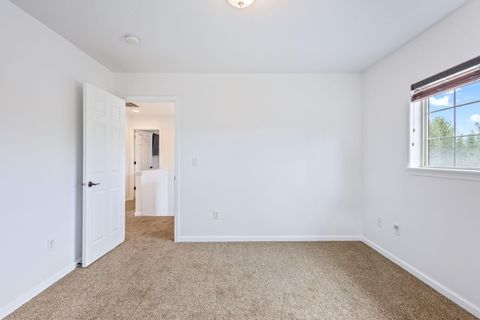 Tiny photo for 145046 Ringo Court, La Pine, OR 97739 (MLS # 220216515)