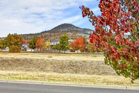 Tiny photo for 4433 Merlot Court, Medford, OR 97504 (MLS # 220211241)