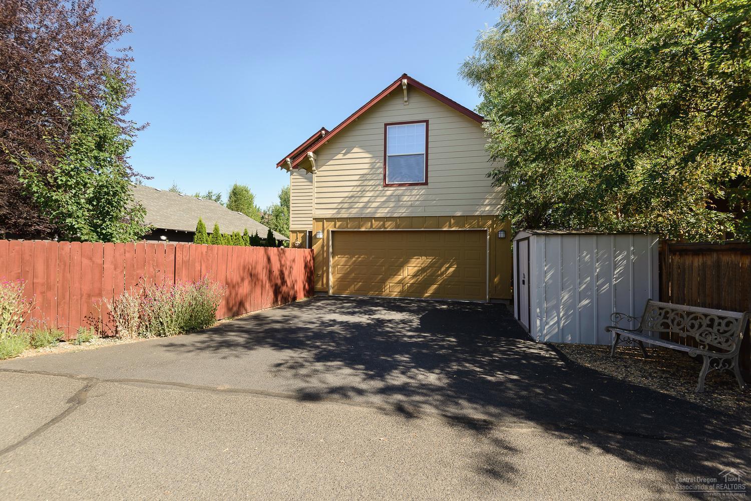 Oakview - Residential