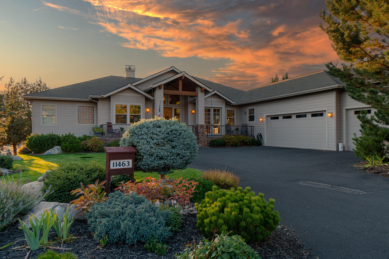 Eagle Crest - Residential