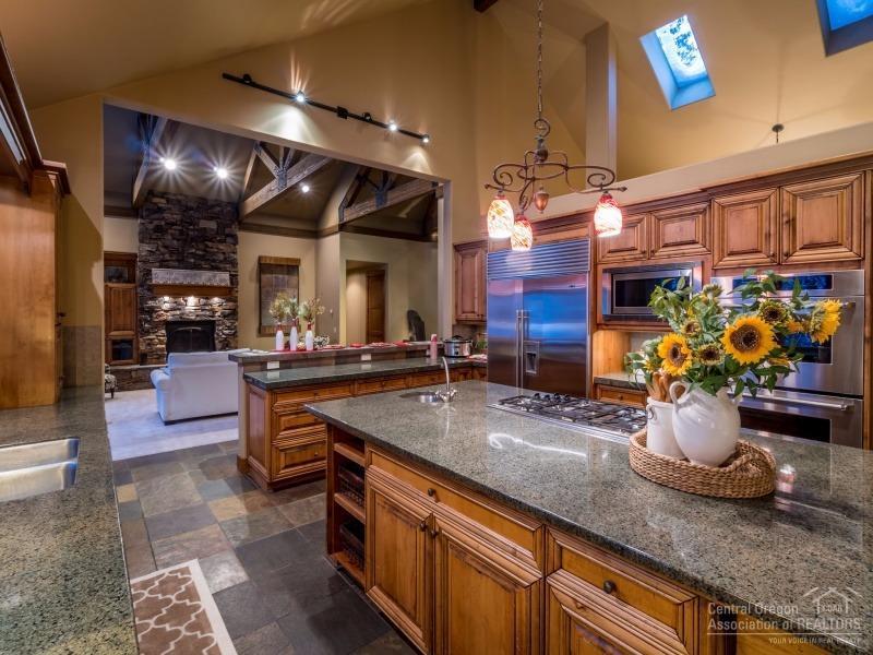 Broken Top - Residential