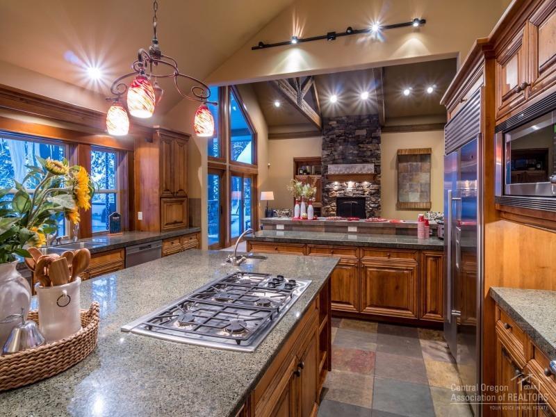 Broken Top - Residential