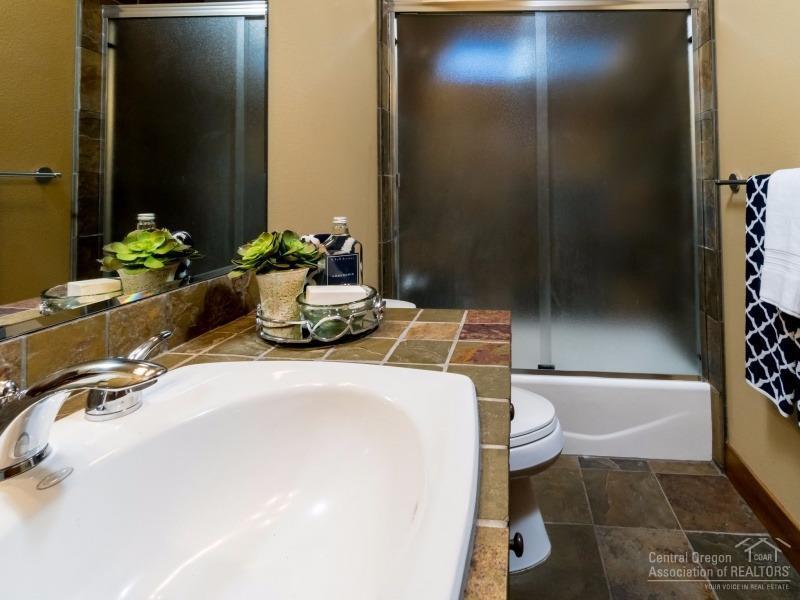 Broken Top - Residential