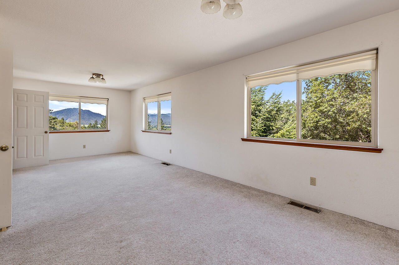 Knollwood Country Estates - Residential