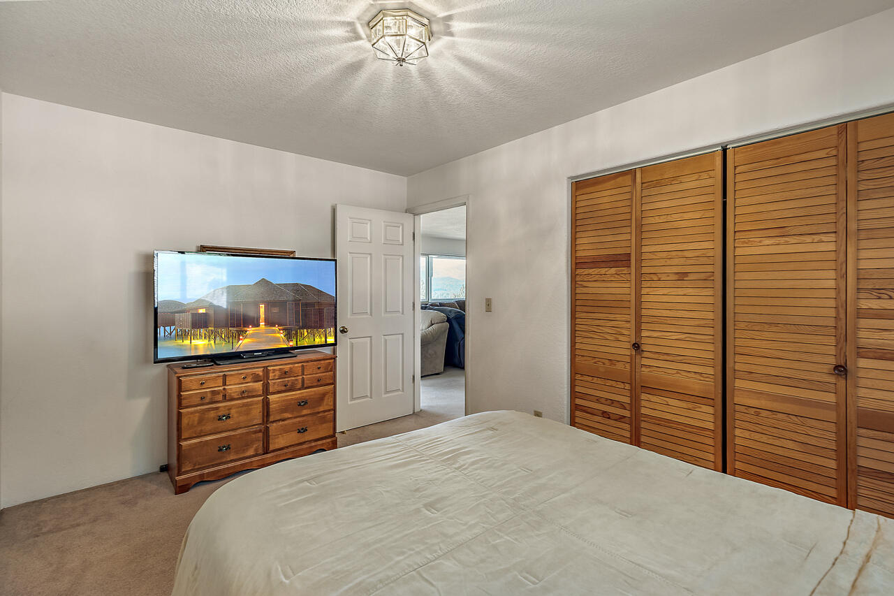 Knollwood Country Estates - Residential