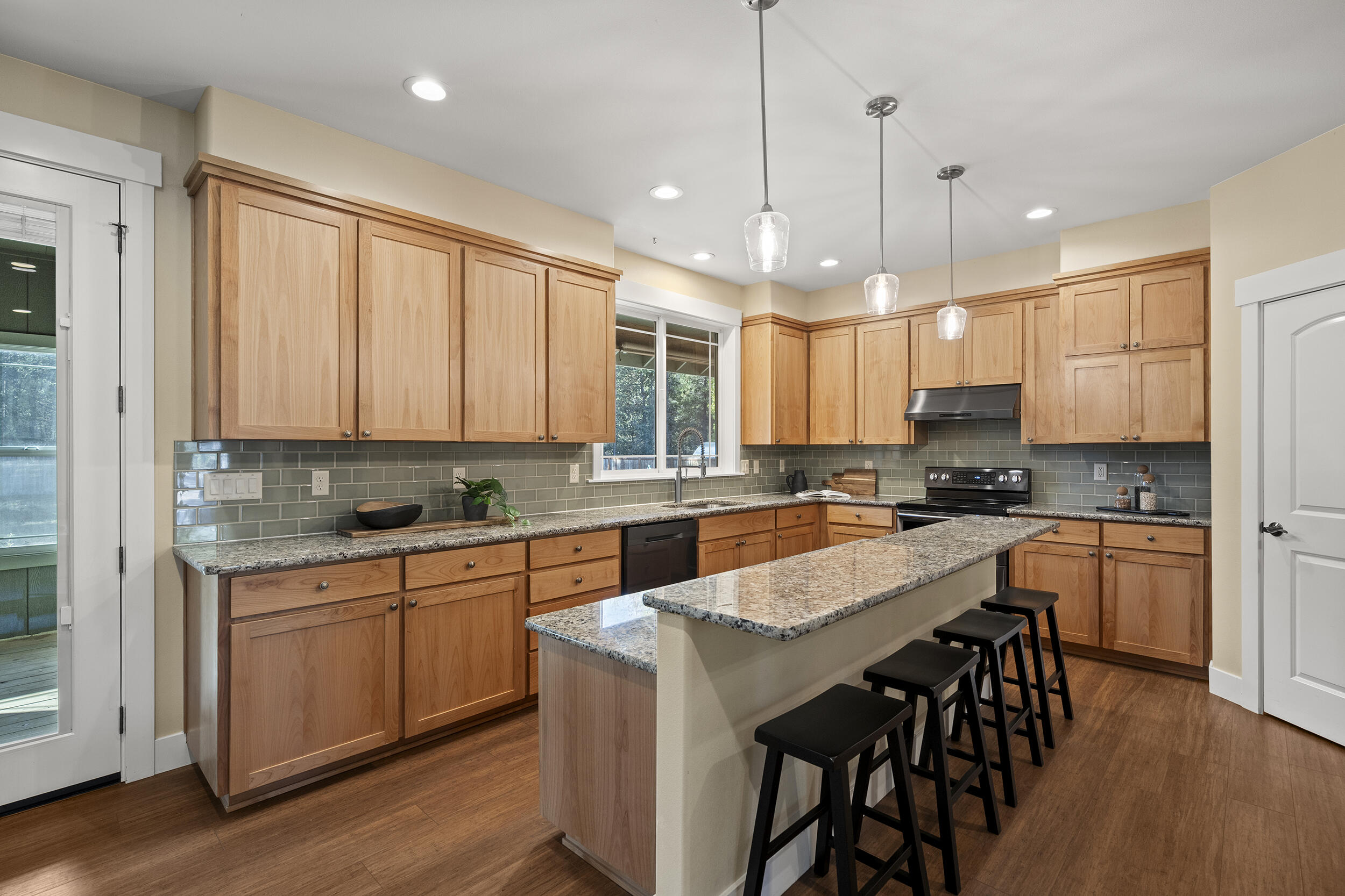 Cw Reeve Resort - Residential