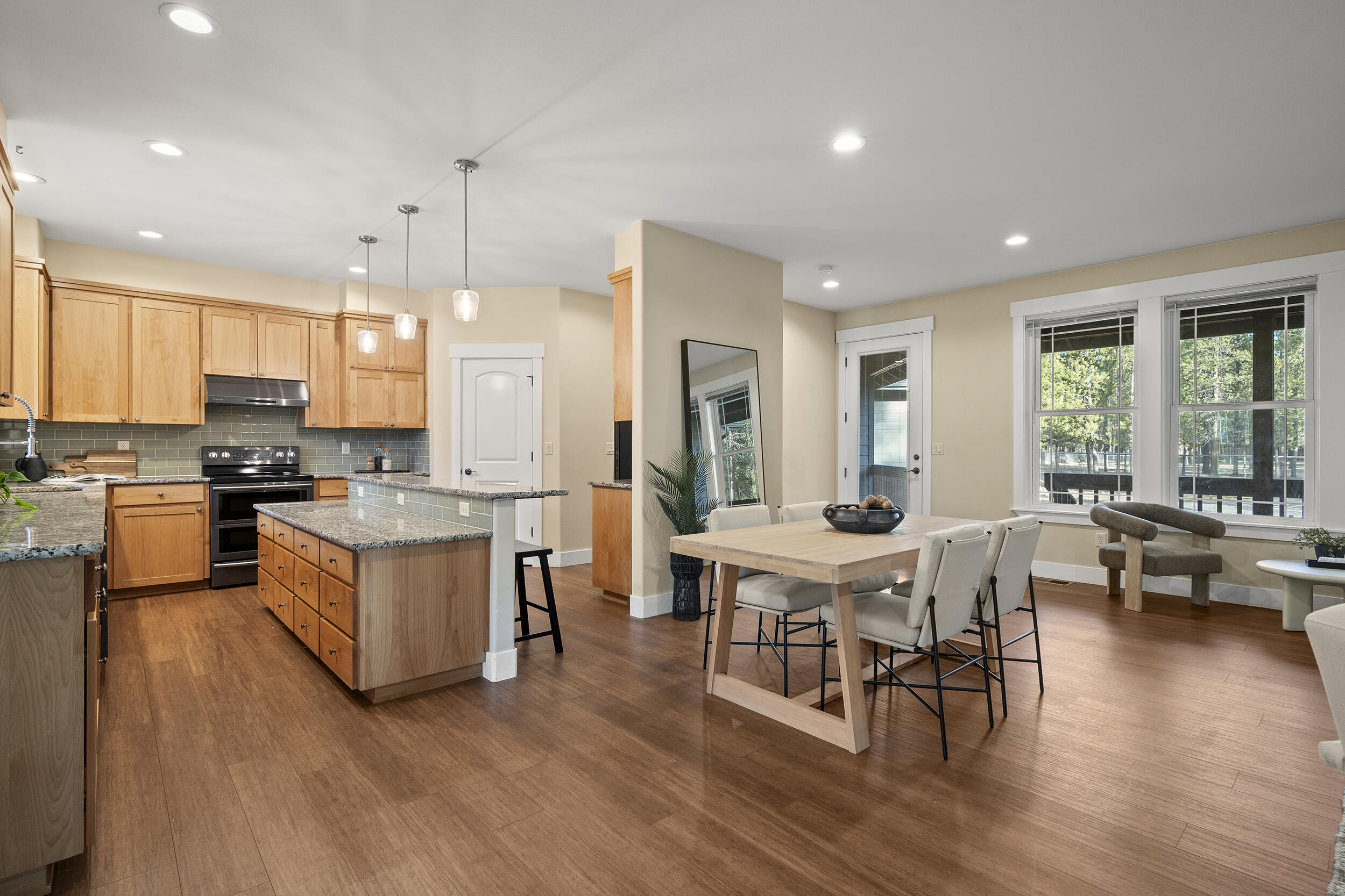 Cw Reeve Resort - Residential