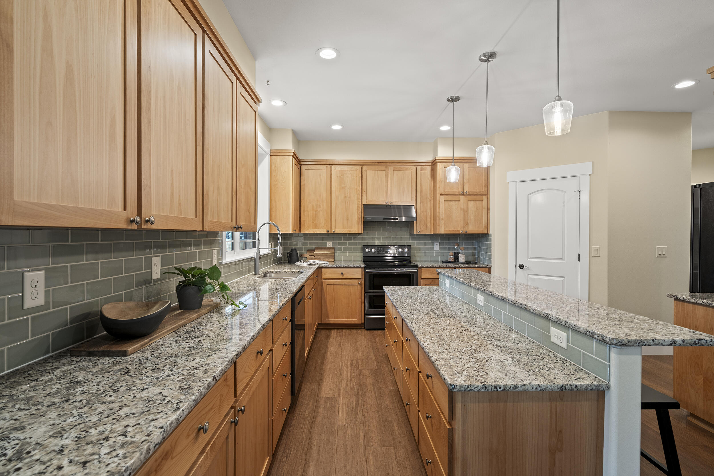 Cw Reeve Resort - Residential