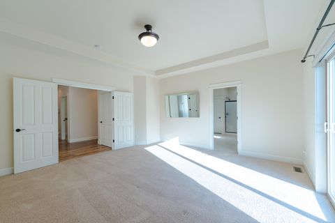 Tiny photo for 1752 NW Upas Avenue, Redmond, OR 97756 (MLS # 220212245)