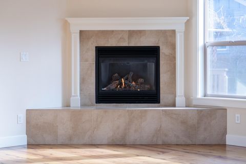 Tiny photo for 1752 NW Upas Avenue, Redmond, OR 97756 (MLS # 220212245)