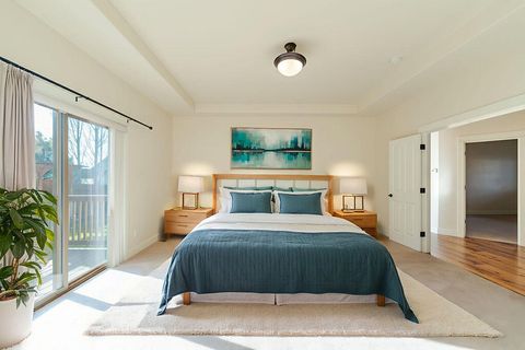 Tiny photo for 1752 NW Upas Avenue, Redmond, OR 97756 (MLS # 220212245)