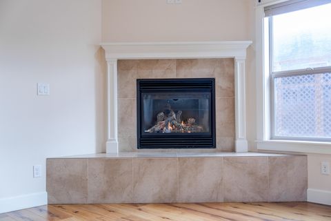 Tiny photo for 1752 NW Upas Avenue, Redmond, OR 97756 (MLS # 220212245)