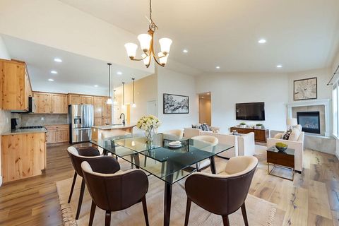 Tiny photo for 1752 NW Upas Avenue, Redmond, OR 97756 (MLS # 220212245)