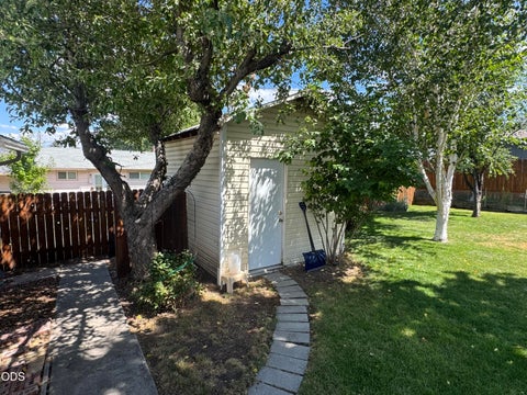 Tiny photo for 5215 Summit Street, Klamath Falls, OR 97603 (MLS # 220225421)