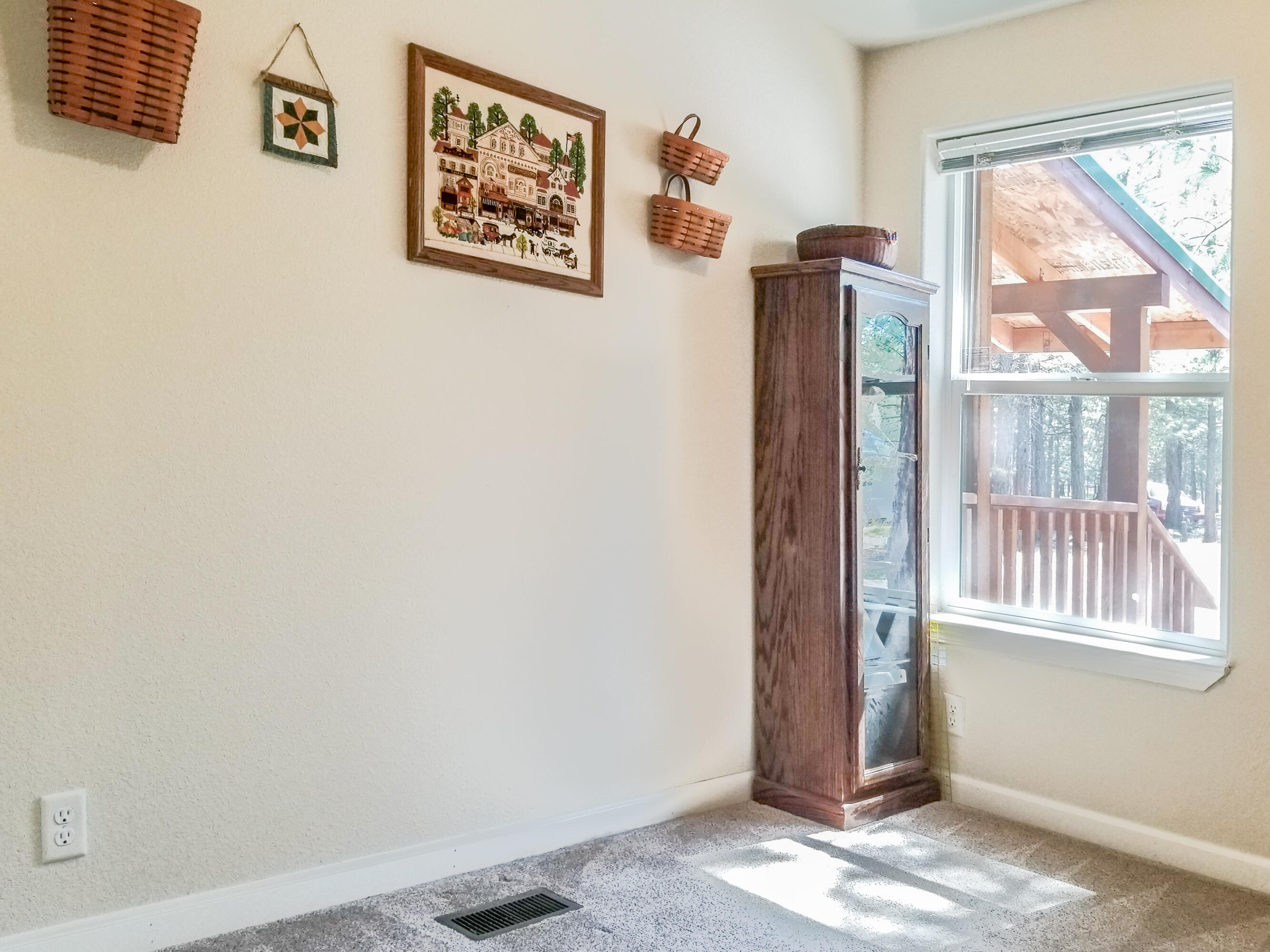 Wagon Trail Acreages - Residential