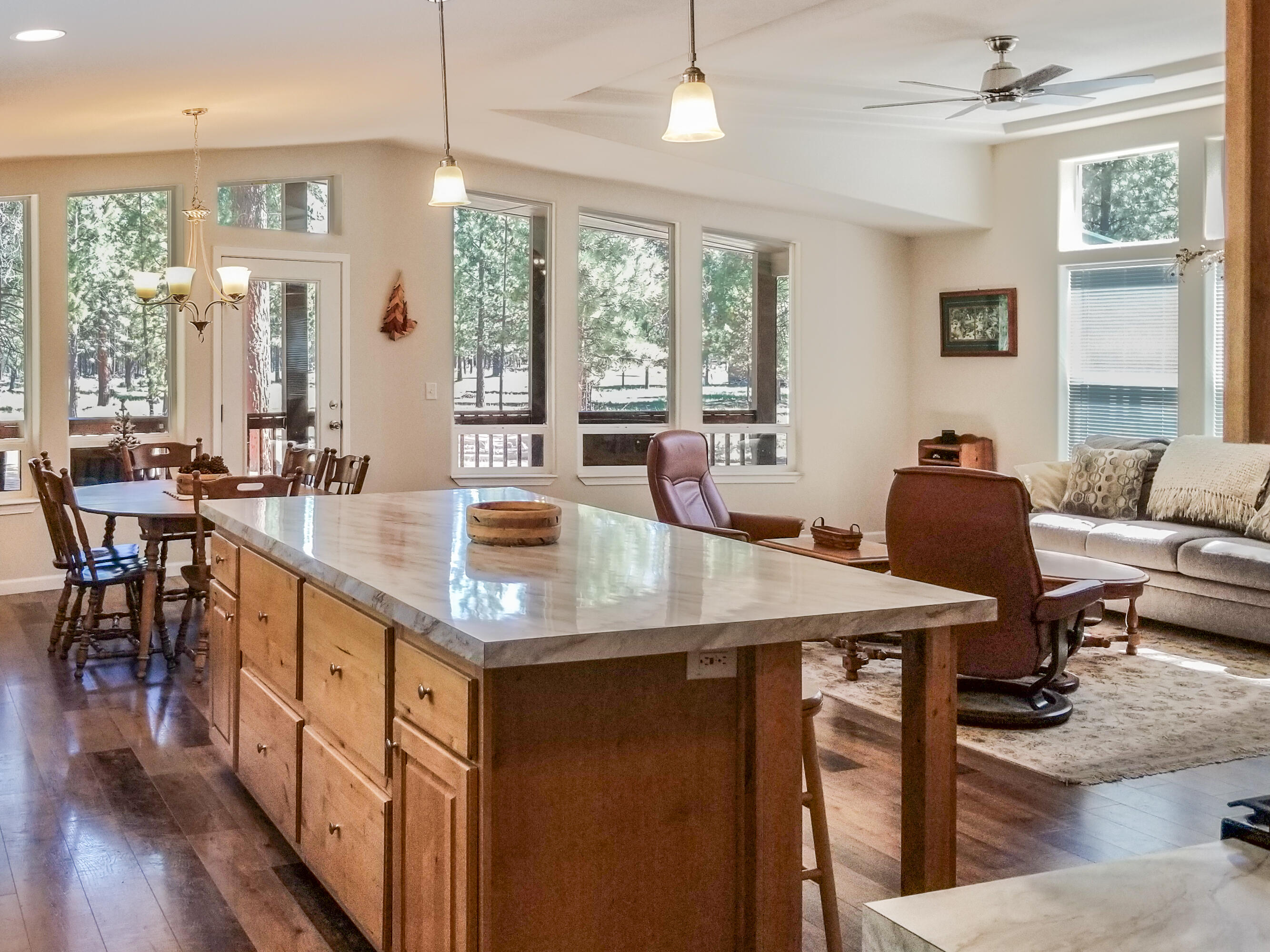 Wagon Trail Acreages - Residential