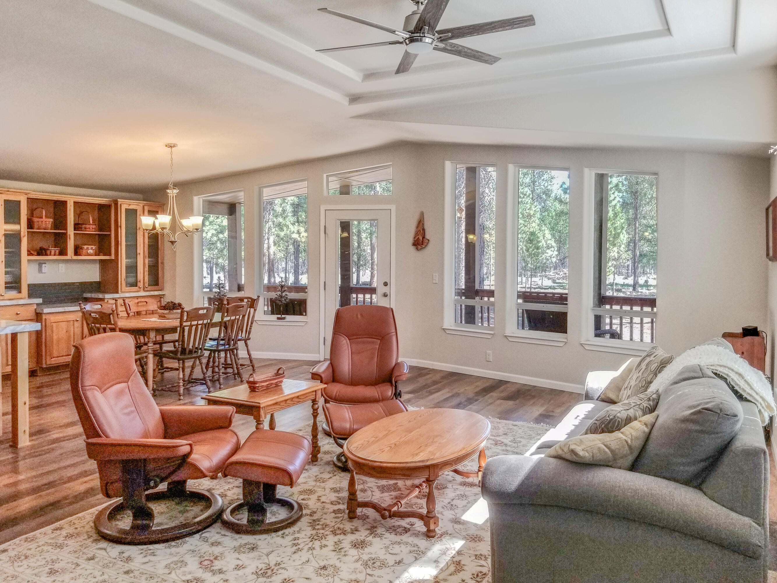 Wagon Trail Acreages - Residential